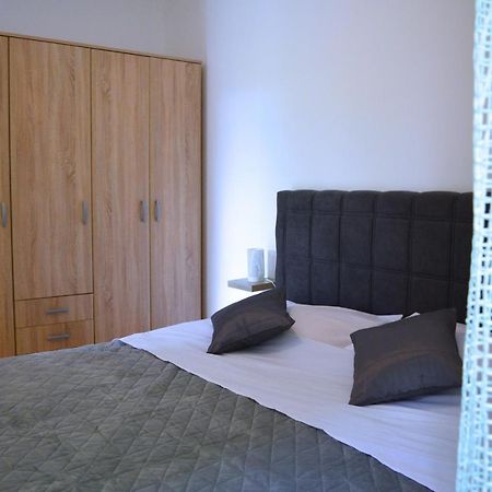 Apartment Mira Опатия Екстериор снимка