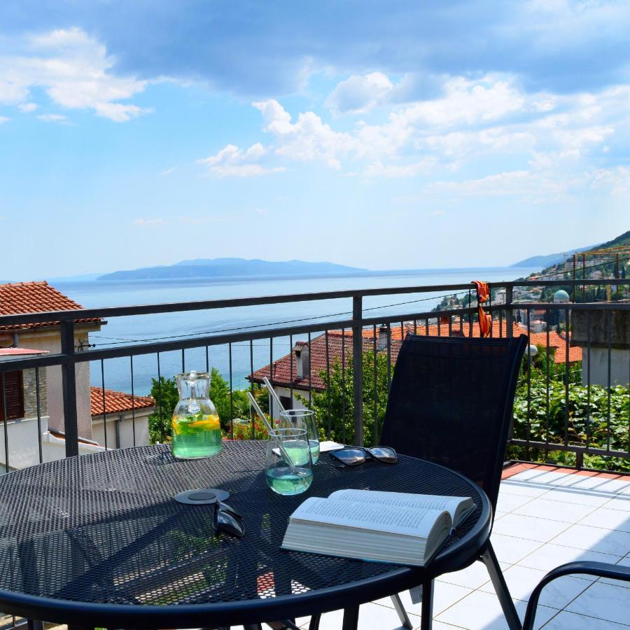 Apartment Mira Опатия Екстериор снимка