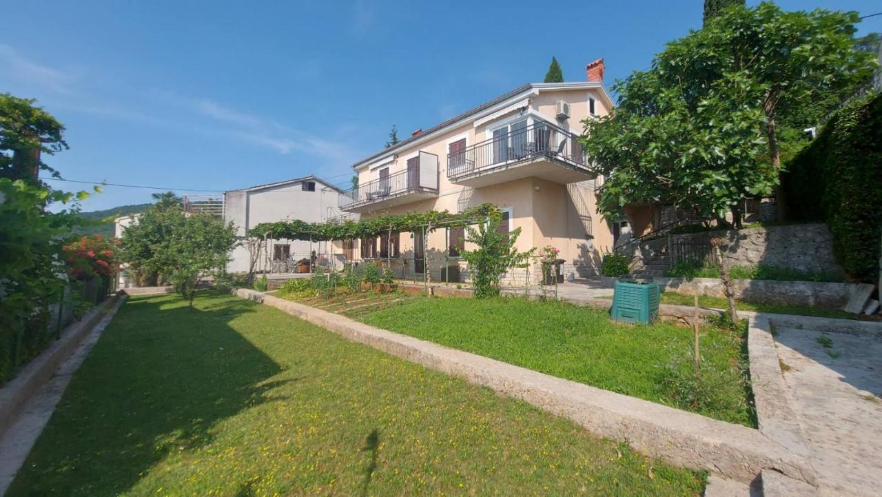 Apartment Mira Опатия Екстериор снимка