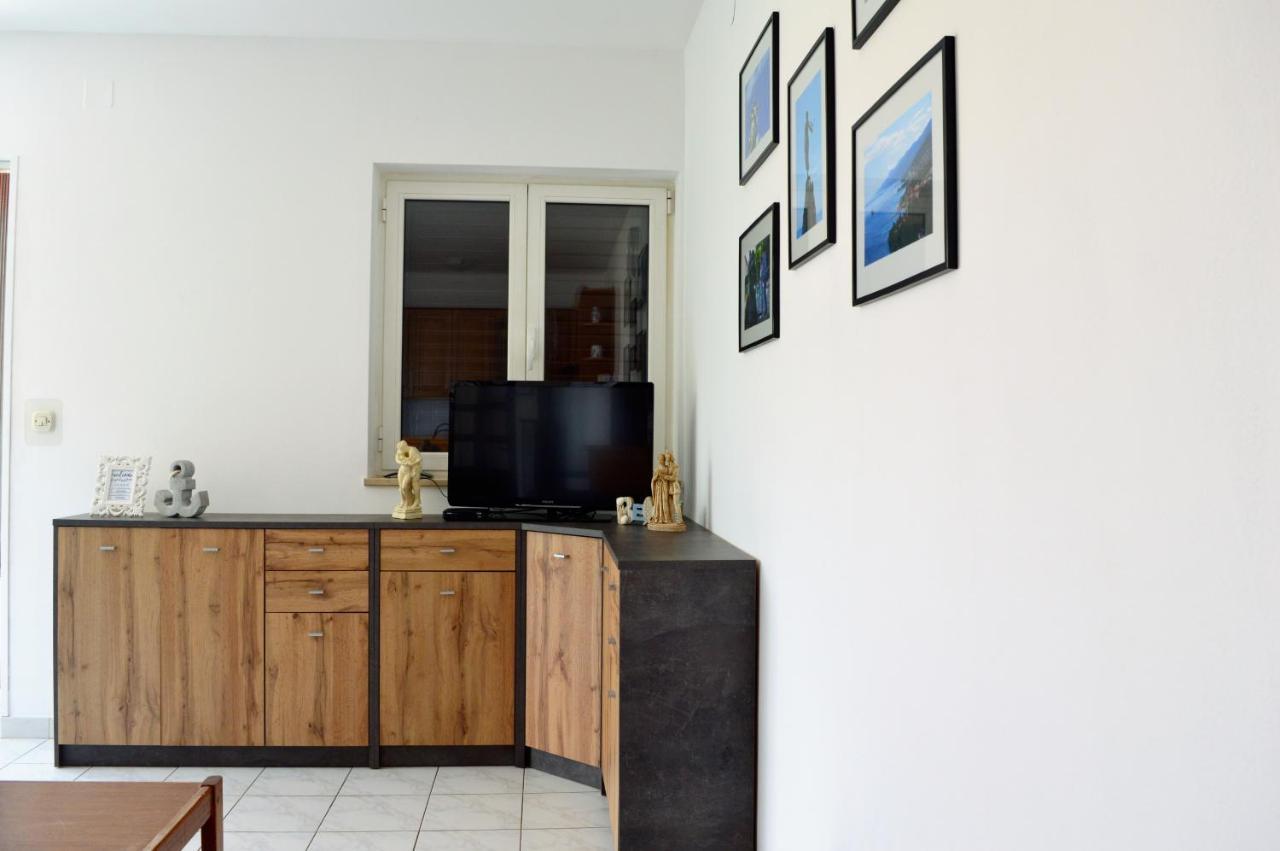 Apartment Mira Опатия Екстериор снимка